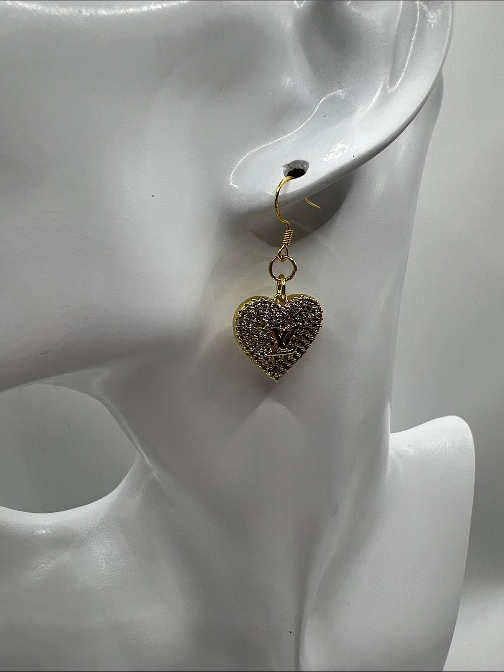 1492. Gold Heart Pendant with Pavé Crystals - Picture 6 of 7